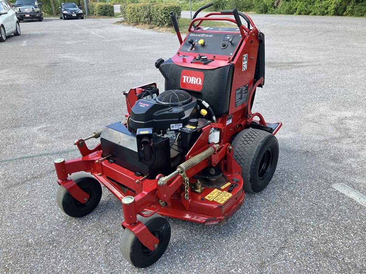 Used Toro Grandstand 40″ (2020)