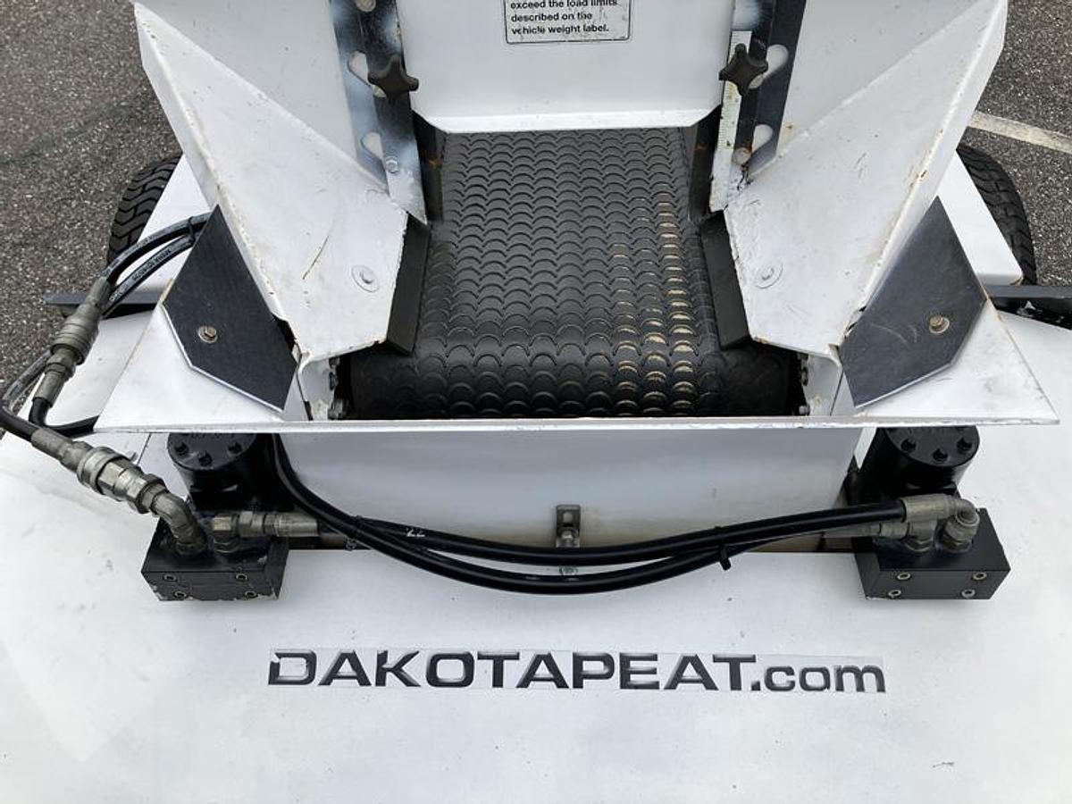 Used Dakota 410 Turf Tender (2019)