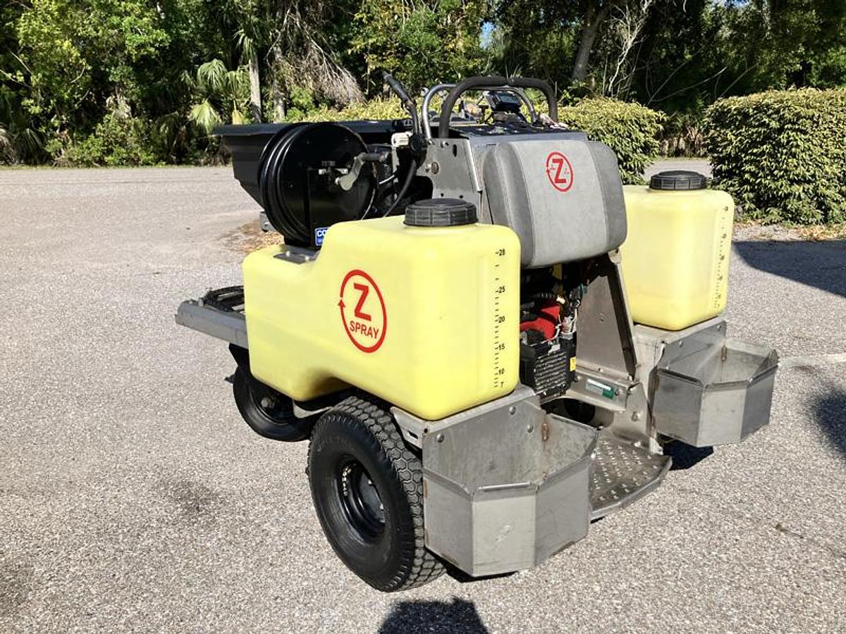 Used TORO Z Spray 52in Sprayer/Spreader (2020)