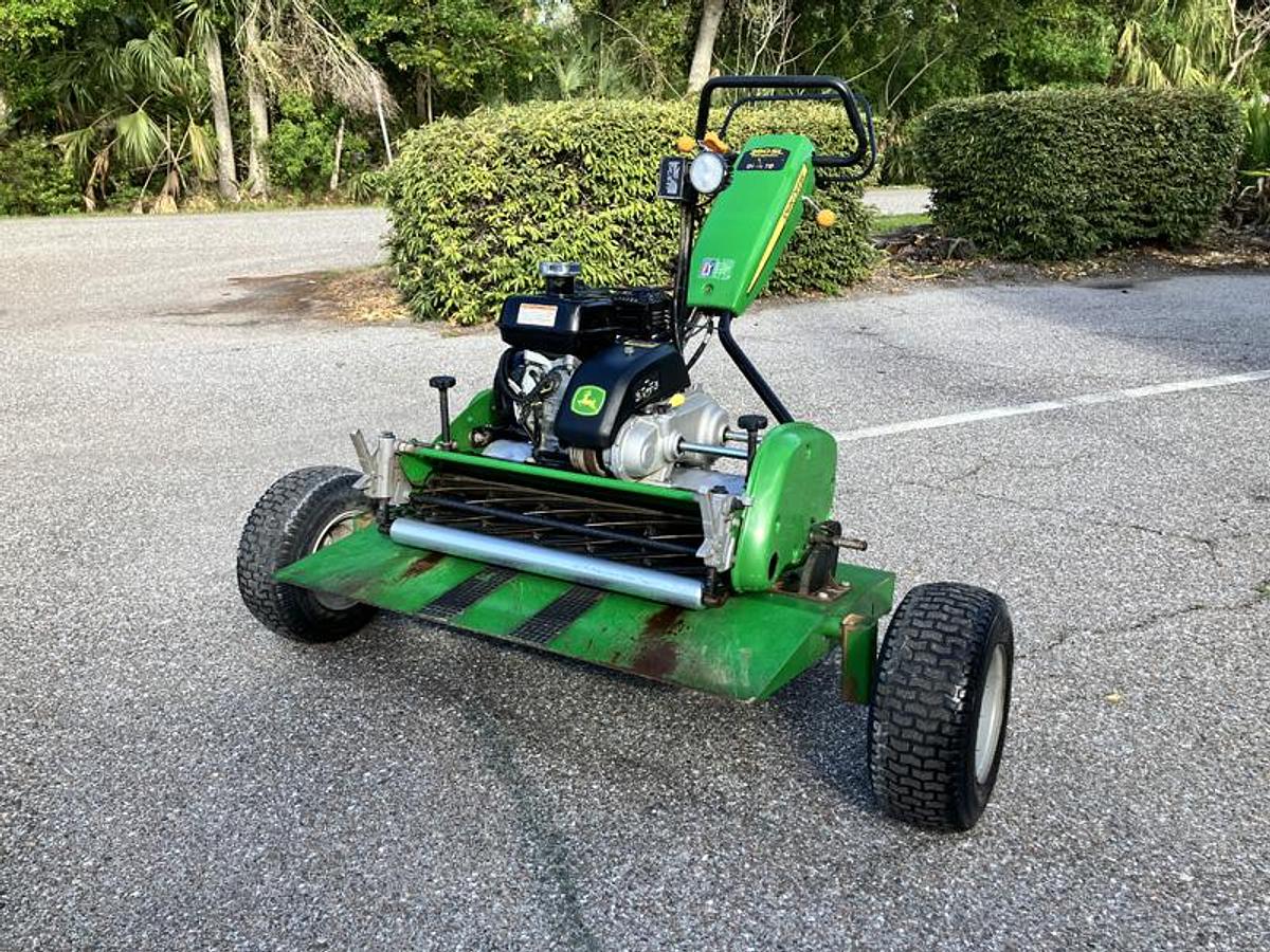Used JOHN DEERE 260SL with Transport Trailer (2019)
