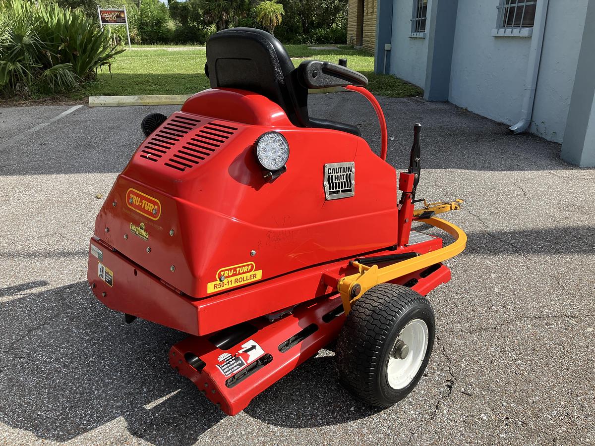 Used TRU TURF R50-11 Greens Roller (2018)