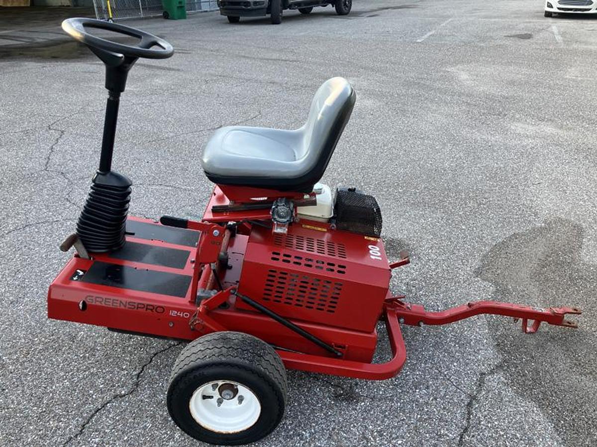 Used TORO GREENSPRO 1240 (2016)