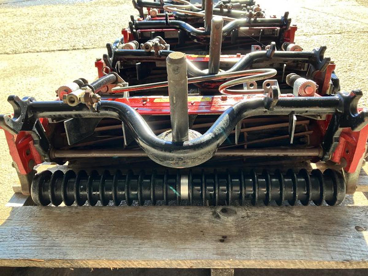 Used TORO 03695 – Set of 5 Reelmaster Cutting Units for 5210/5410 (2012)