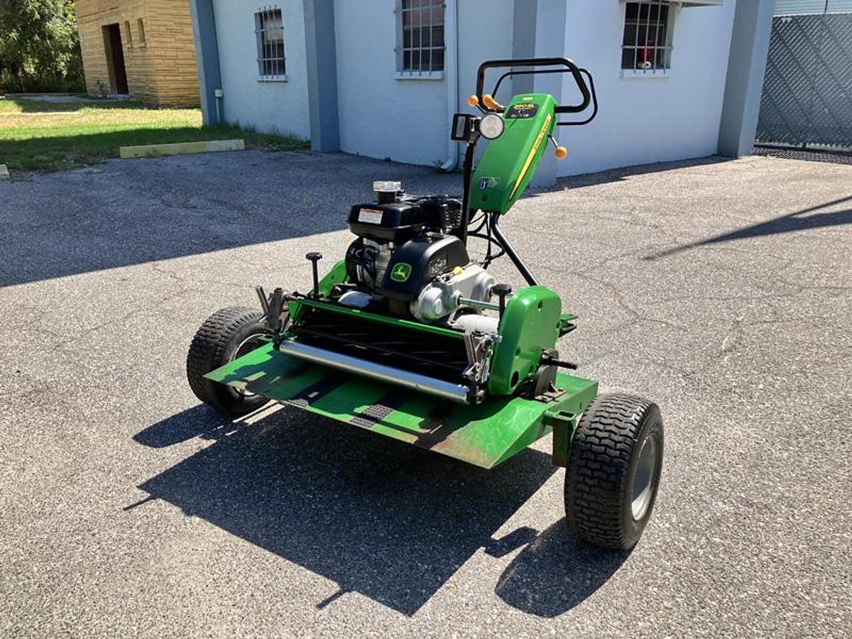 Used JOHN DEERE 260SL with Transport Trailer (2019)