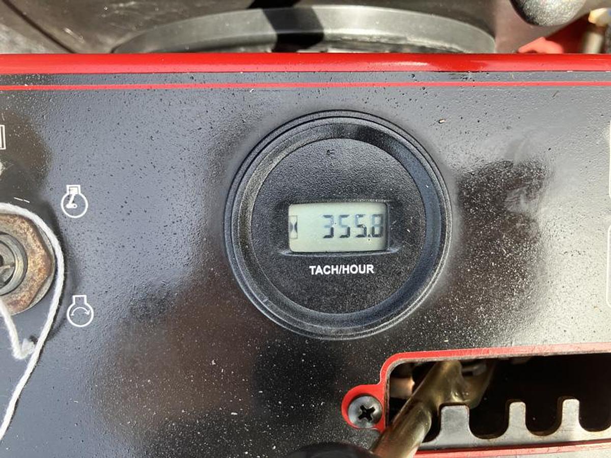 Used Toro ProCore® 648 (2016)