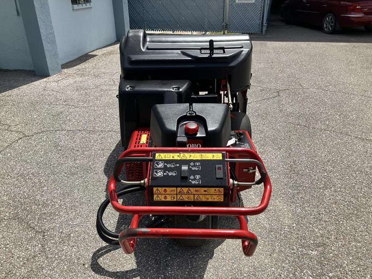 Used Toro ProCore® 648 (2016)