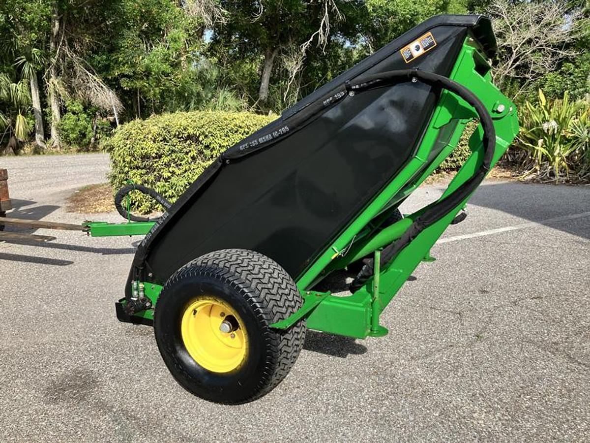 Used John Deere TC125 Turf Collector (2017)