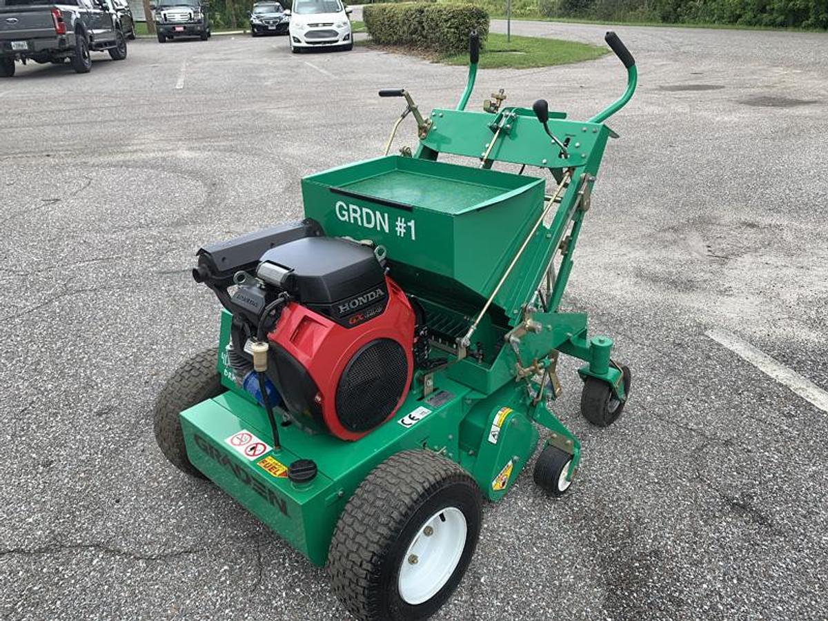 Used GRADEN VERTICUTTER (2013)