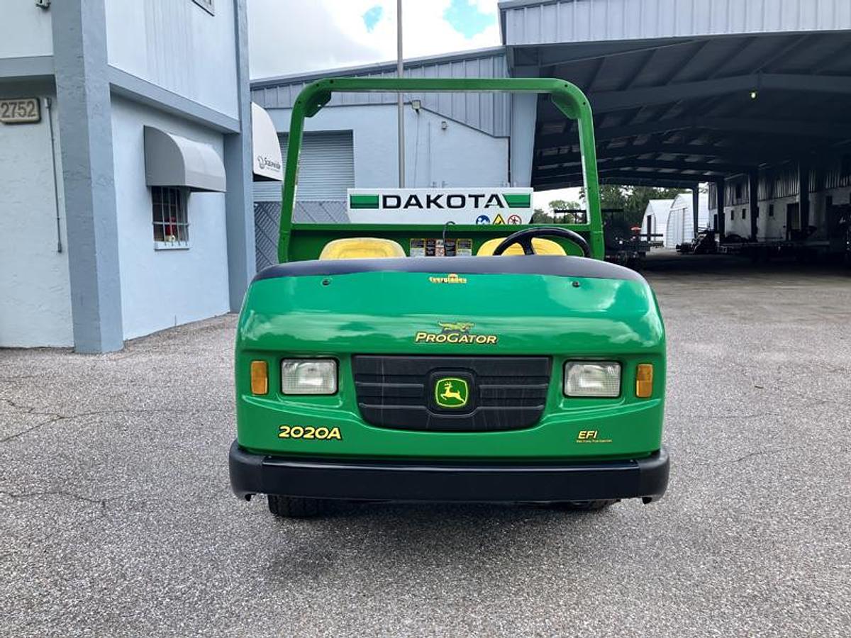 Used John Deere Progator 2020 with Dakota Turf Tender 410 Spreader (2018)