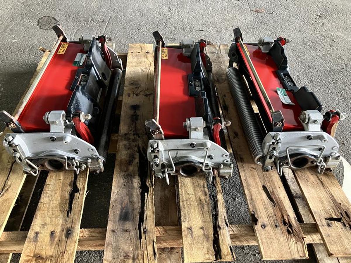 Used Toro Set of 3 Cutting Units 04653 (2021)