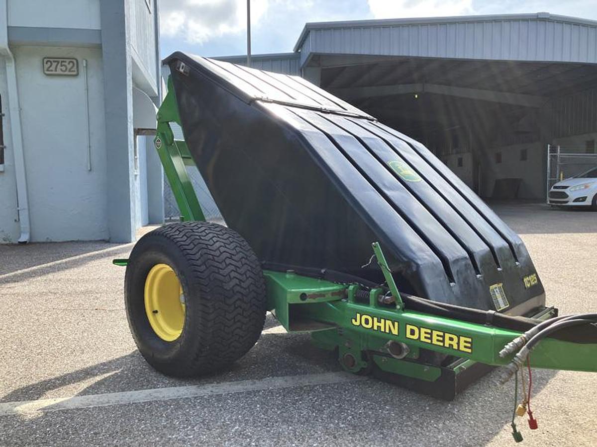 Used John Deere TC125 Turf Collector (2017)