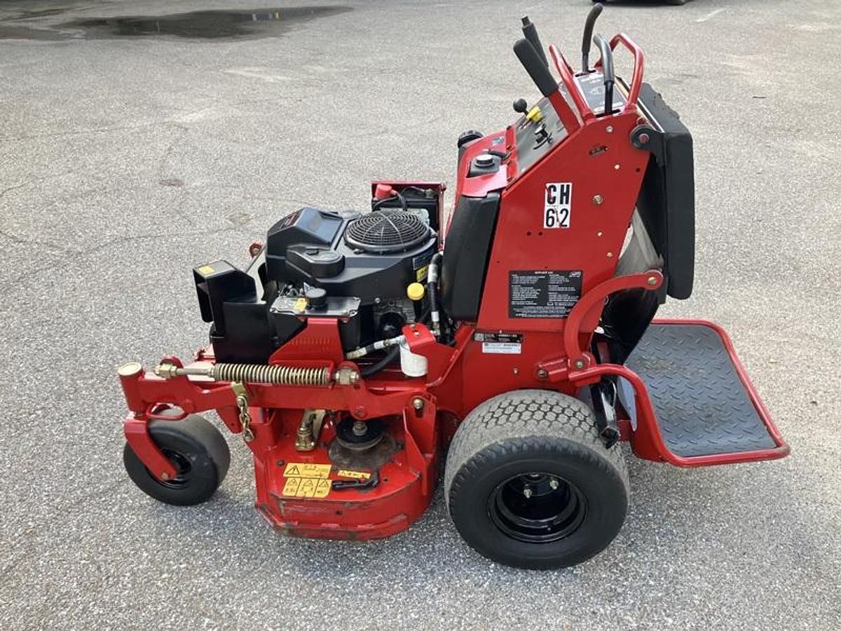 Used Toro Grandstand 40″ (2020)