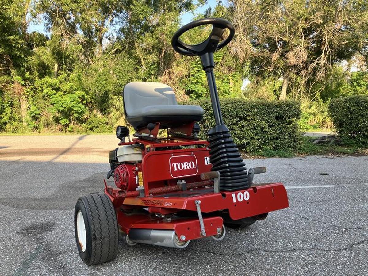 Used TORO GREENSPRO 1240 (2016)