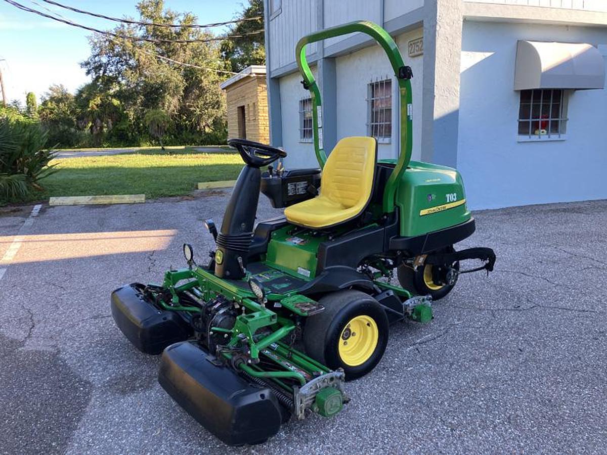 Used JOHN DEERE 2500E (2019)