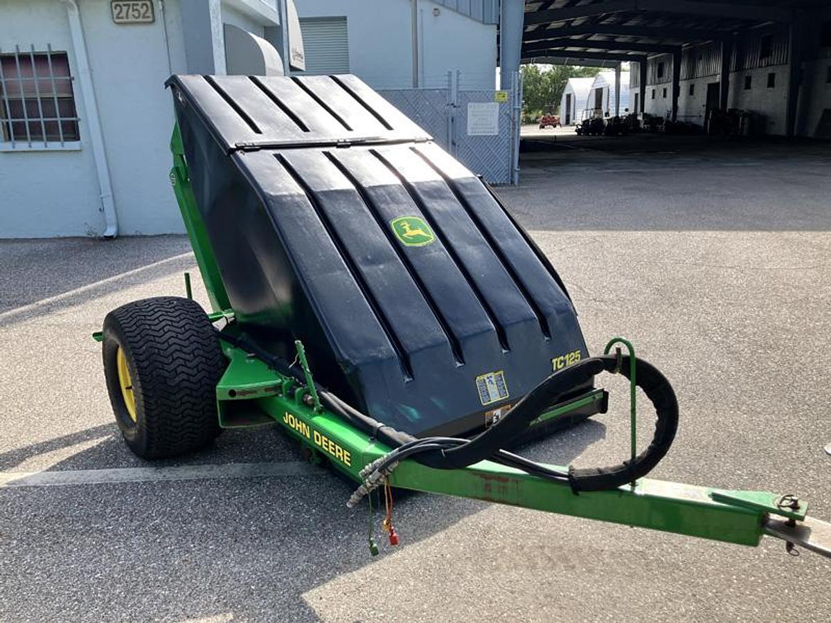 Used John Deere TC125 Turf Collector (2017)