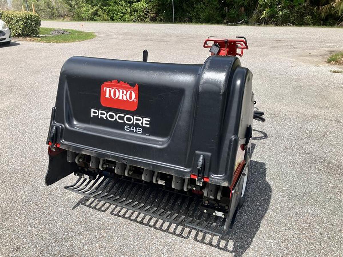Used Toro ProCore® 648 (2016)
