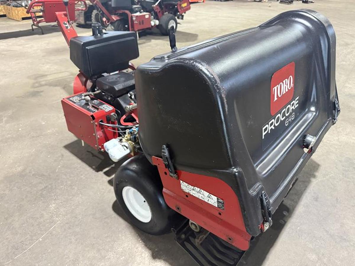 Used TORO 648 Aerator	(2009)