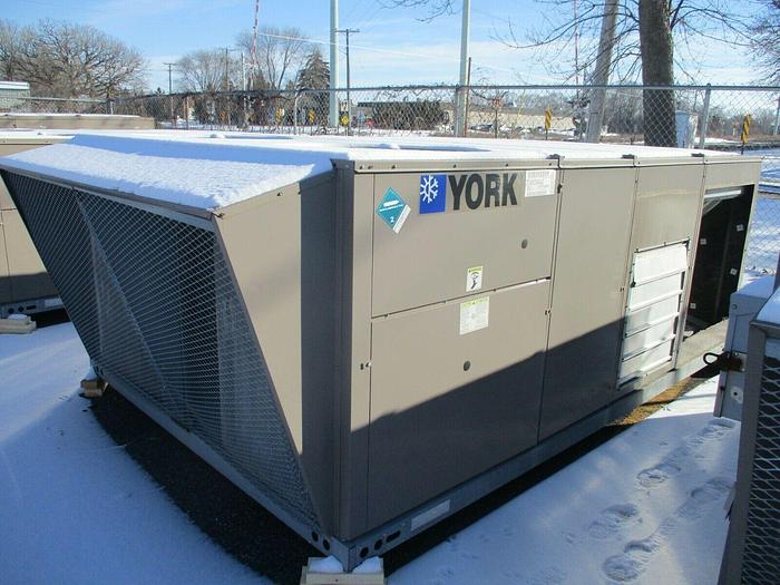 Used 2015 York Rooftop Unit 20-Ton ZF240N32N4AAA3 #294652575364