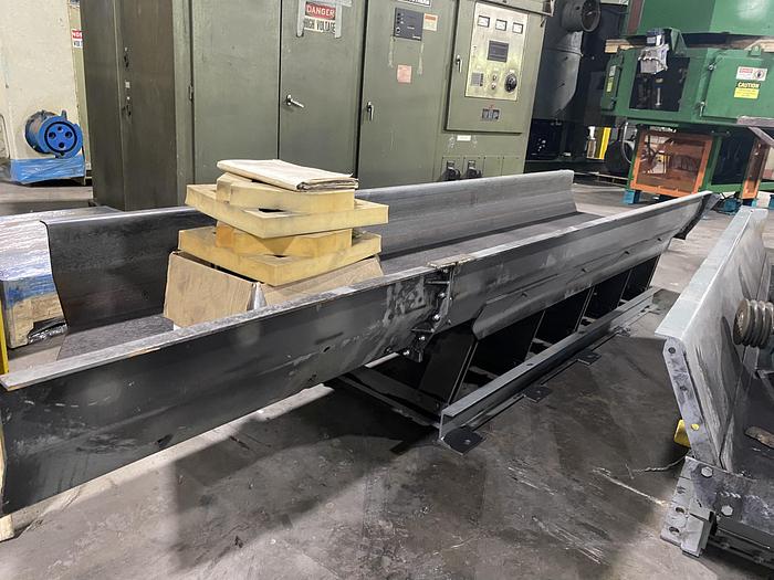Used WEBSTER INDUSTRIES FLAT SPRING SHAKER CONVEYOR