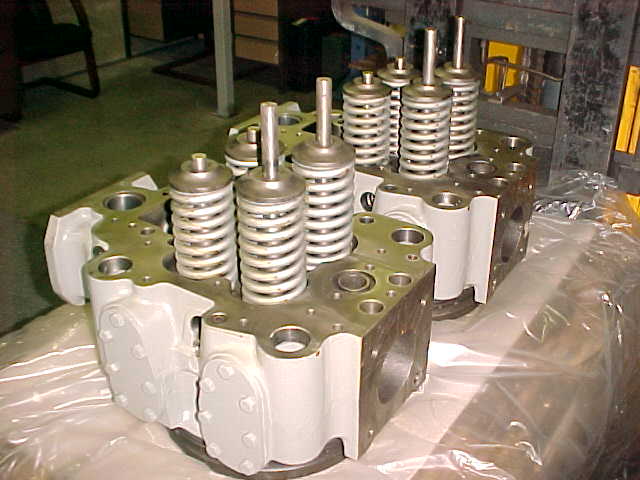 Used CYLINDER HEADS SKL 6VD29/24 AL-2