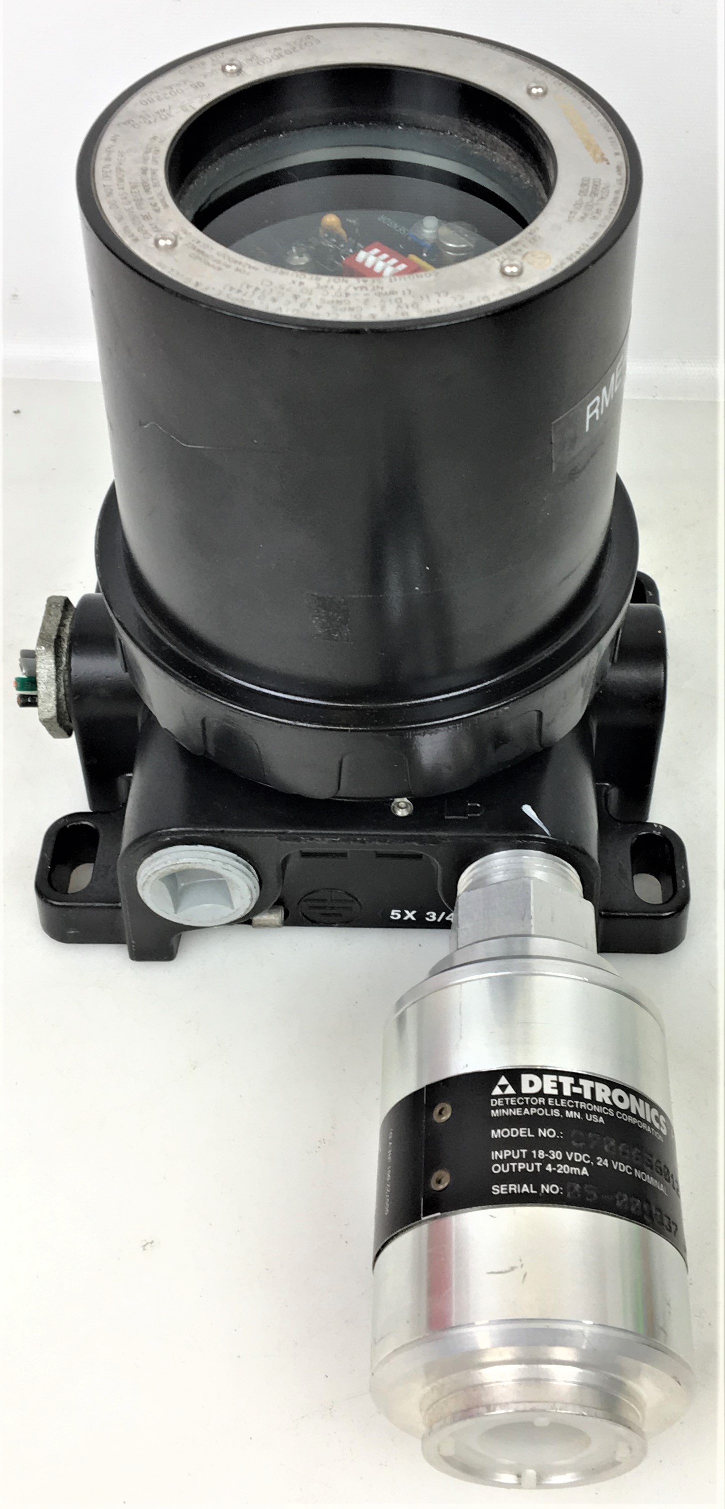 Used Det-Tronics Eagle Quantum EQ2203DCU Digital Communication Unit with CO Sensor