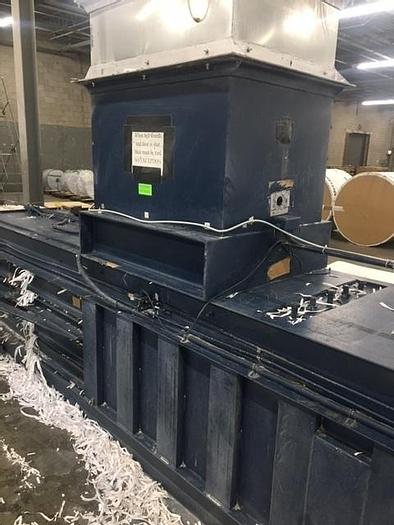 Used INTERNATIONAL LONG RAM HORIZONTAL BALER