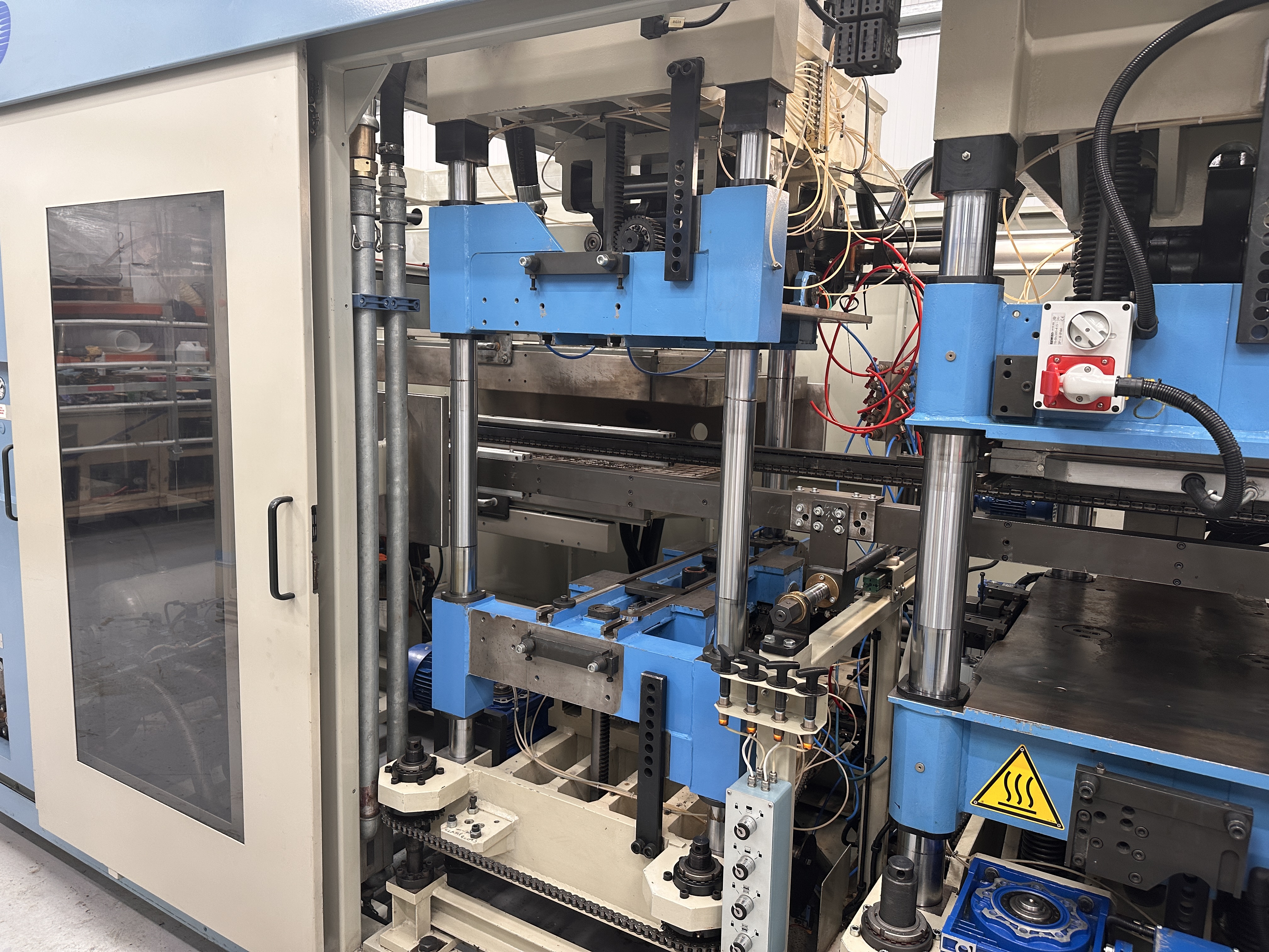 Used 2010 WM FC 780E Speedmaster