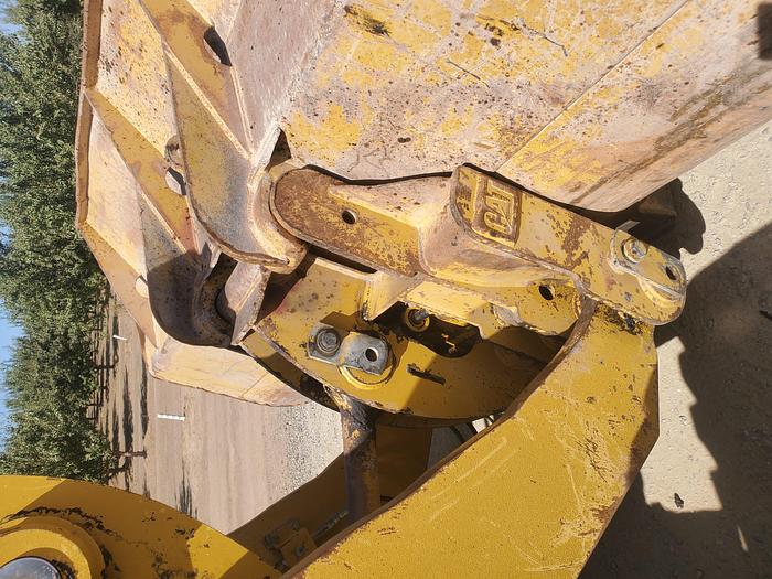 Used 2004 CAT 938G