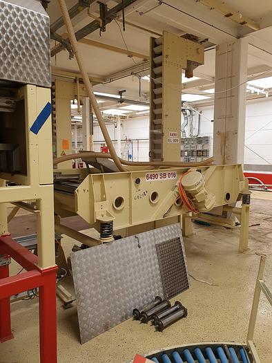 Gebraucht Nusskernschneidemaschine PEHA Type H1-04-03-600 600 mm Arbeitsbreite und 3 Schneidaggregate