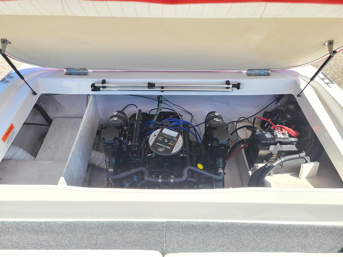 Used 2011 Rinker 186 Captiva