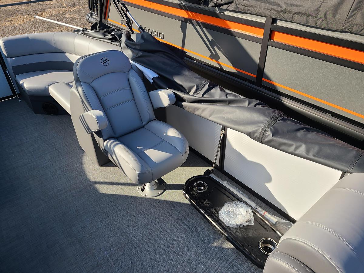 2026 Flagship Endurance E22CU Sportoon W/ Suzuki 200HP Motor **Demo Pontoon**
