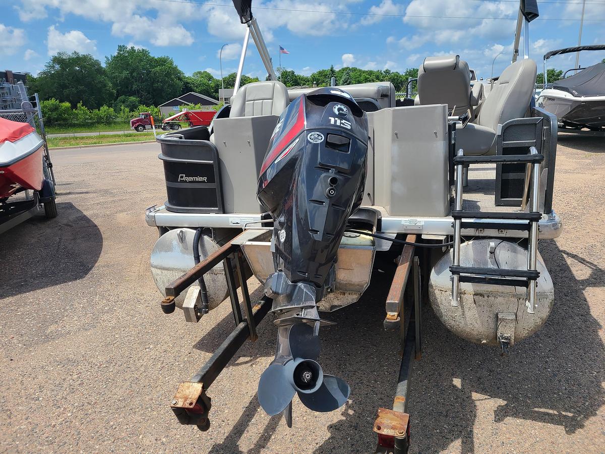 Used 2015 Premier 221 Gemini With A 115HP Evinrude ETEC Motor