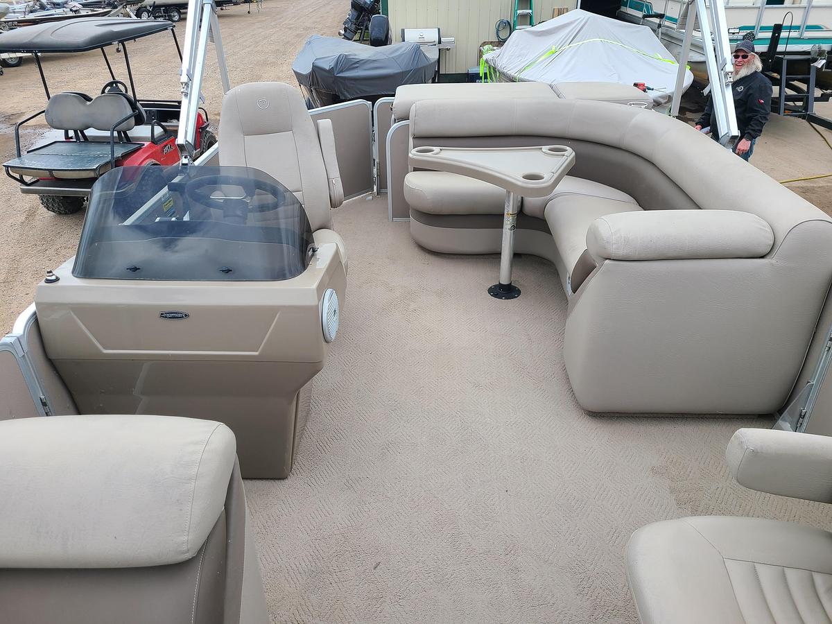 Used 2013 Premier 220 Sunsation W/ 60HP Mercury