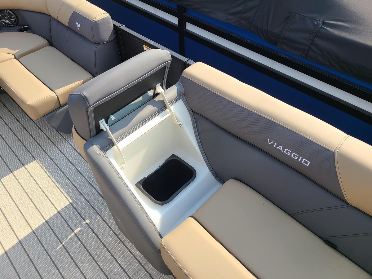 2026 Viaggio Lago V22R With A Suzuki 115HP Motor