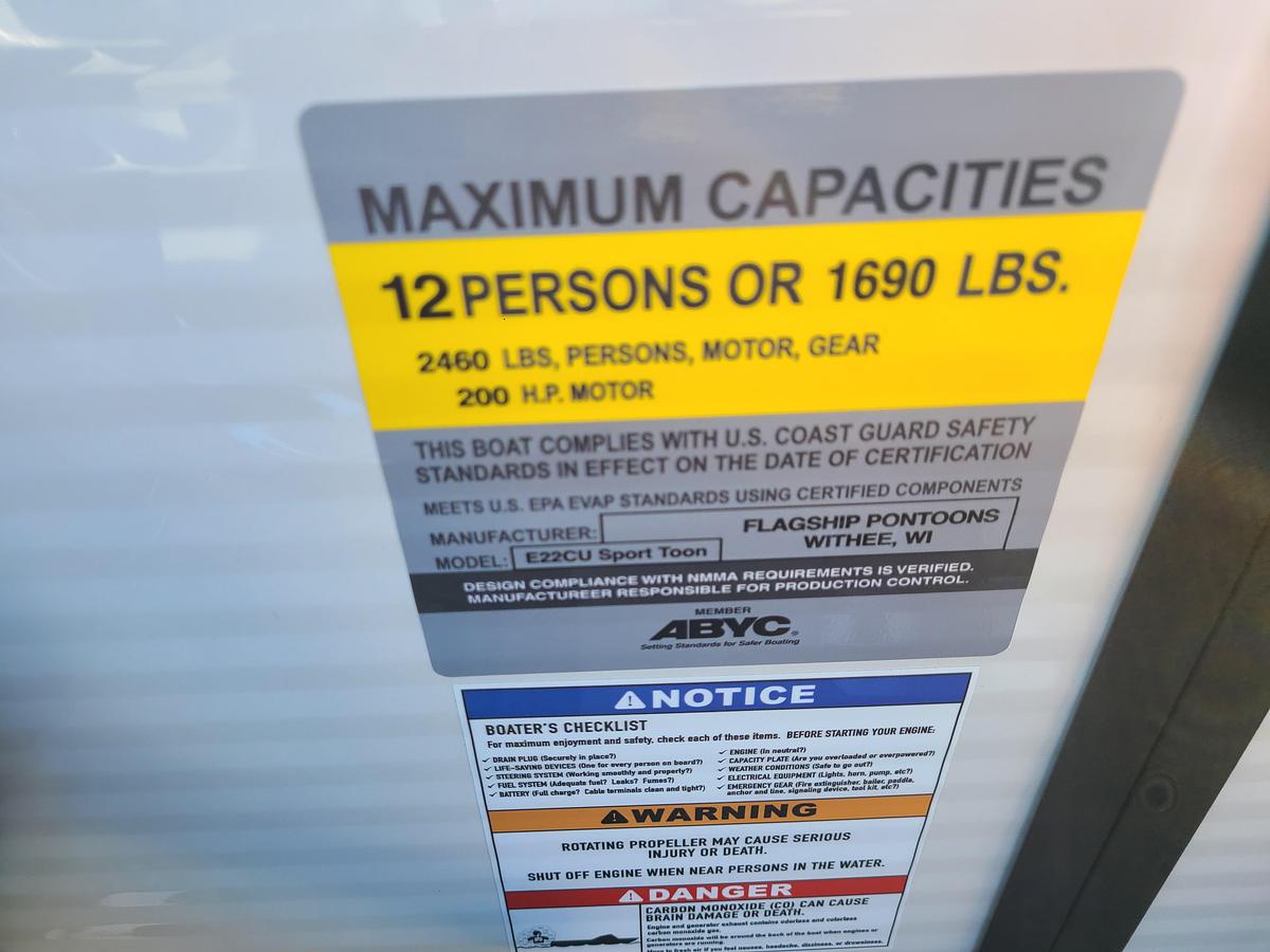 2026 Flagship Endurance E22CU Sportoon W/ Suzuki 200HP Motor **Demo Pontoon**