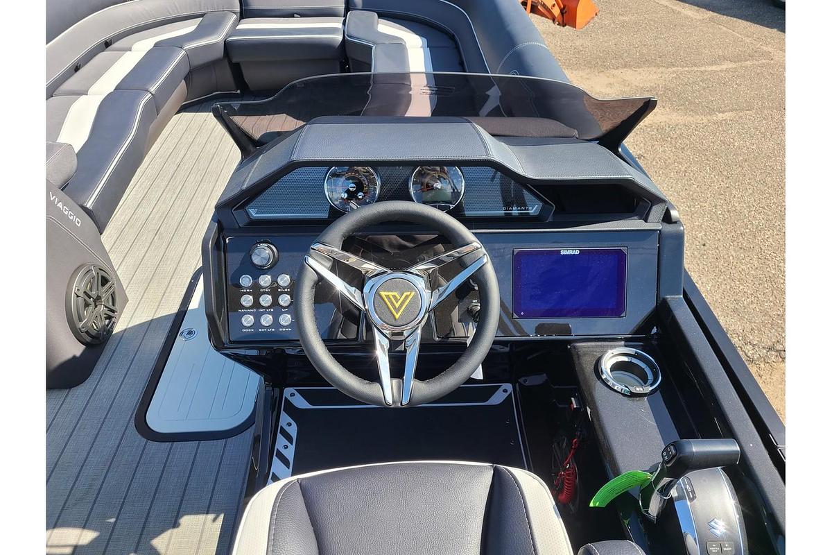 2025 Viaggio Diamante 26U With Suzuki 250HP Stealth Motor & Trailer