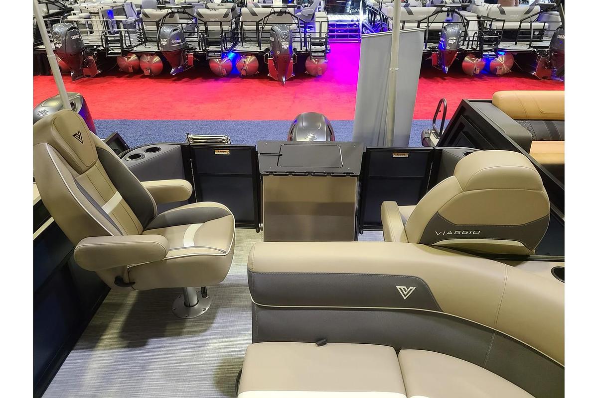 2025 Viaggio Lago X20F W/ 115HP Suzuki Motor
