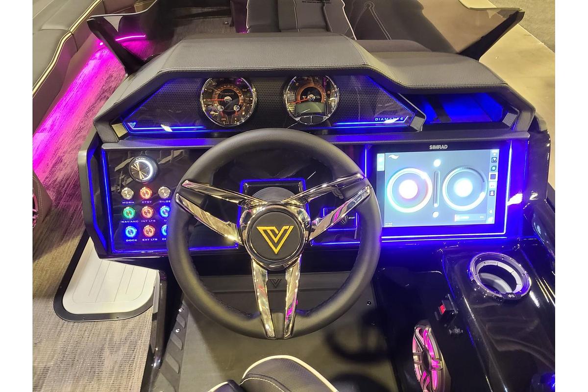 2025 Viaggio Diamante 26Q With A Dual Prop 350HP Suzuki Motor & Yacht Club Bunk Trailer