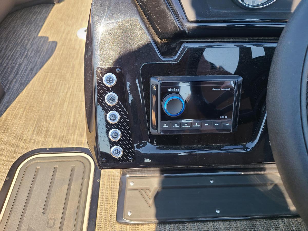 2026 Viaggio Lago X22Q Tritoon With A 200HP Suzuki Stealth Motor