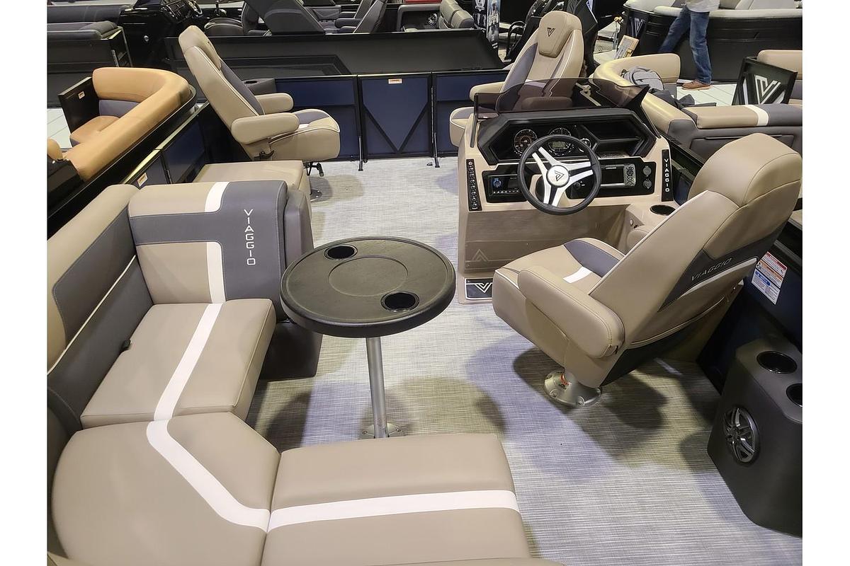 2025 Viaggio Lago X20F W/ 115HP Suzuki Motor