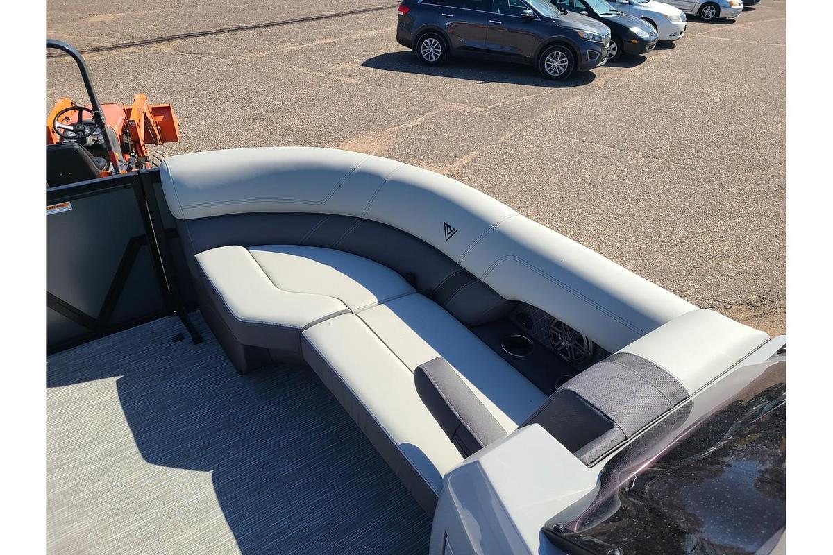 2025 Viaggio Lago Z22Q Tritoon W/ 150HP Suzuki Motor & Yacht Club Deluxe Bunk Trailer