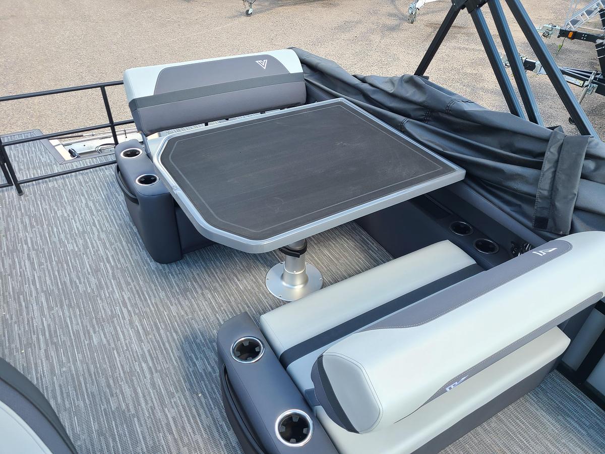 2026 Viaggio Lago X22D With A 115HP Suzuki Motor