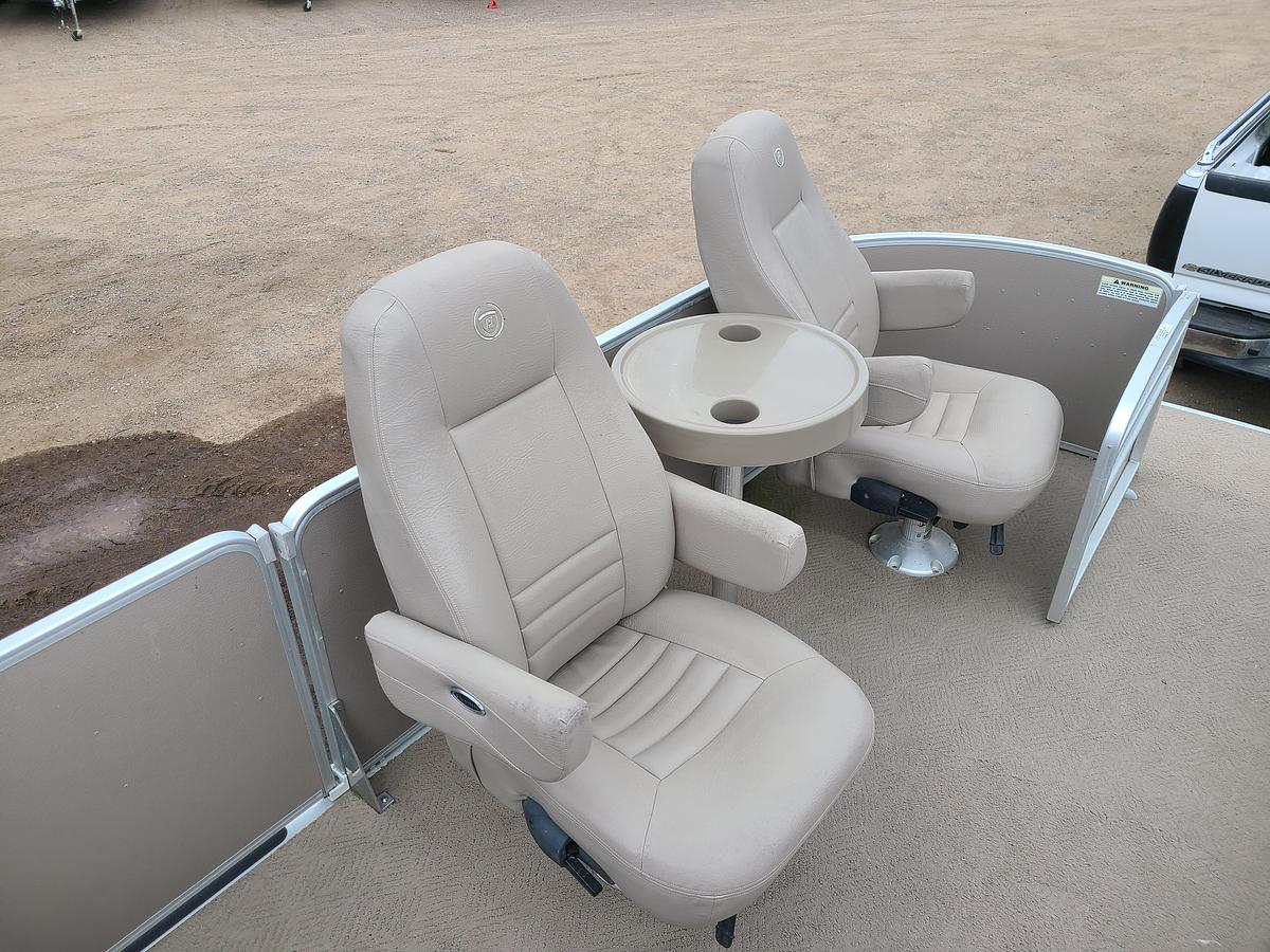 Used 2013 Premier 220 Sunsation W/ 60HP Mercury