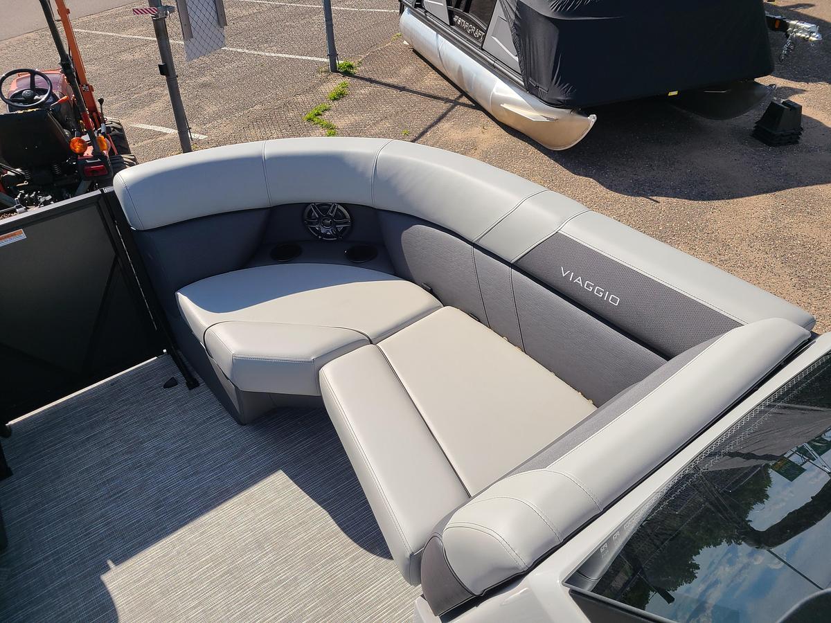 2026 Viaggio Lago V18C With A 60HP Suzuki Motor