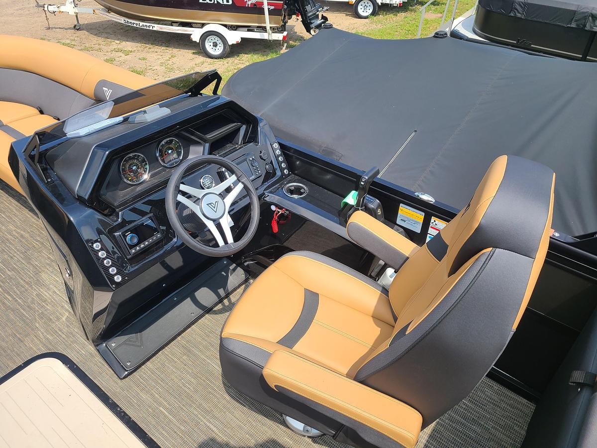 2026 Viaggio Lago X22U Tritoon