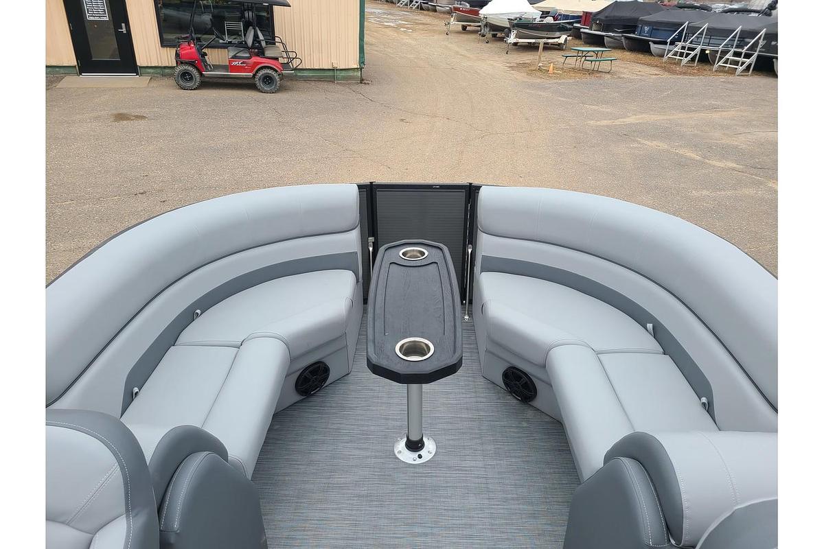 2024 Flagship Endurance 22CU With A 115HP Suzuki Motor