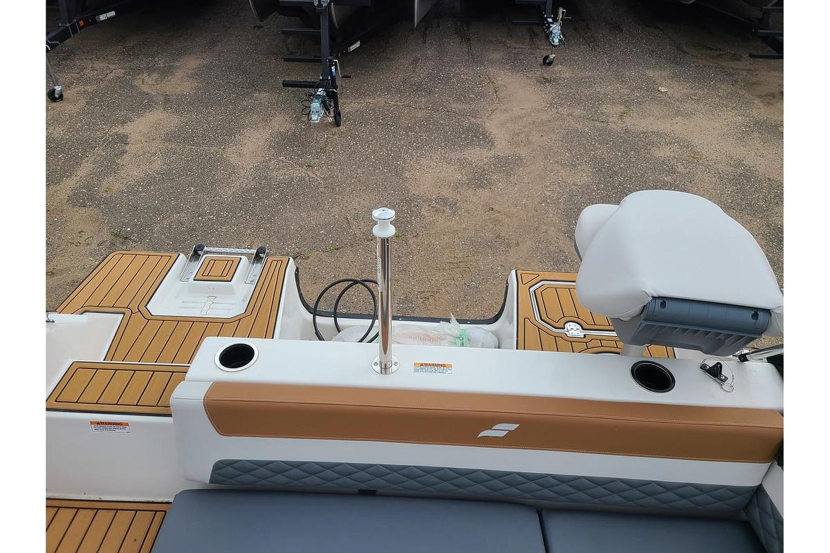 2025 Starcraft SVX 191 Deck Boat W/ A 150HP Suzuki & Trailer
