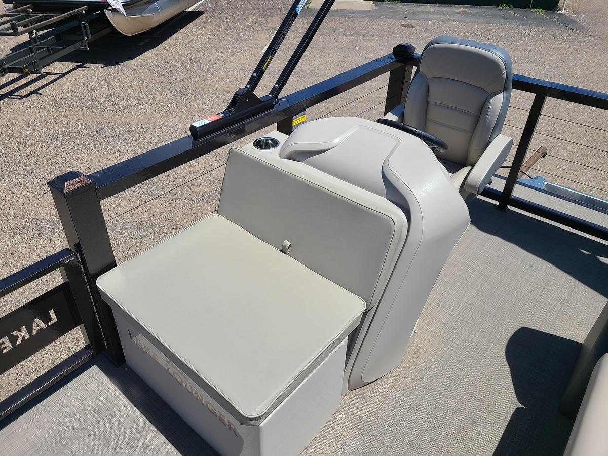 2026 Lake Lounger 16 Pro Fish With A 25HP Suzuki Motor