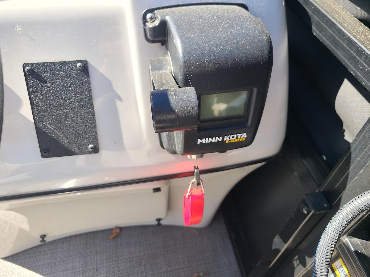 Used 2021 Viaggio Del Mar 16C W/ Minn Kota E-Drive