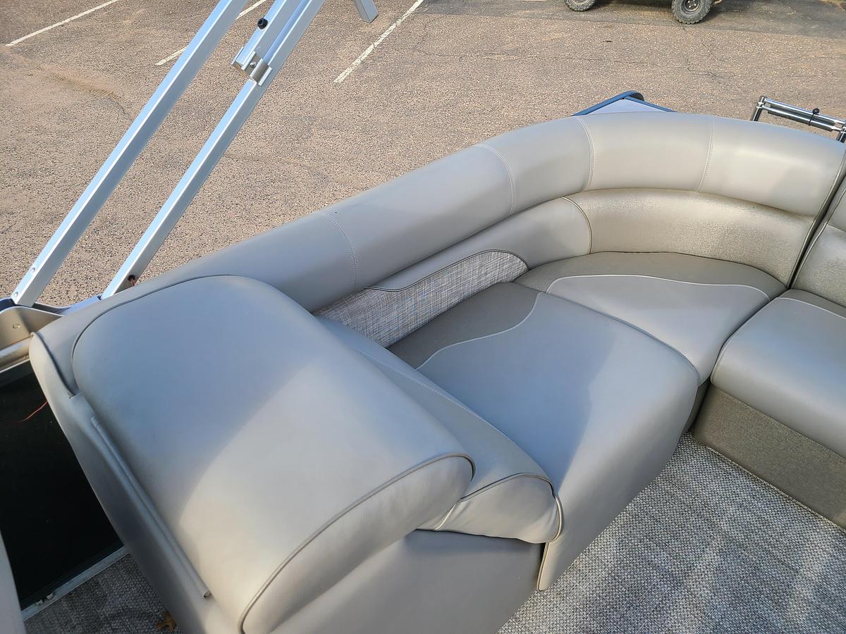 Used 2018 Premier 230 Sunsation RF With A 115HP Mercury Motor